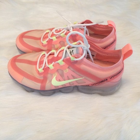Nike Air Vapormax 2019 Pink Sneakers 7.5 with Box Used Once Pink Tint - Picture 4 of 11